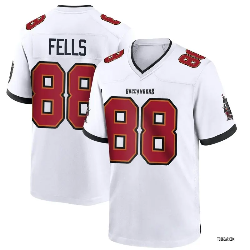 white buccaneers jersey